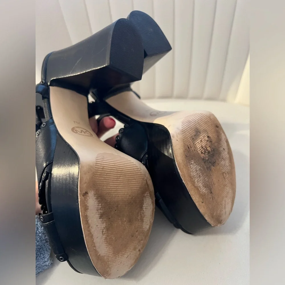 Jessie Platform Sandals - Picture 2 of 4